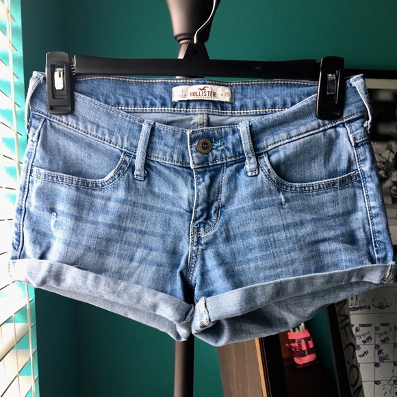 Hollister Pants - Low rise Hollister shorts